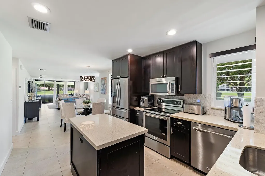 261 Old Meadow Way Palm Beach Gardens FL 33418