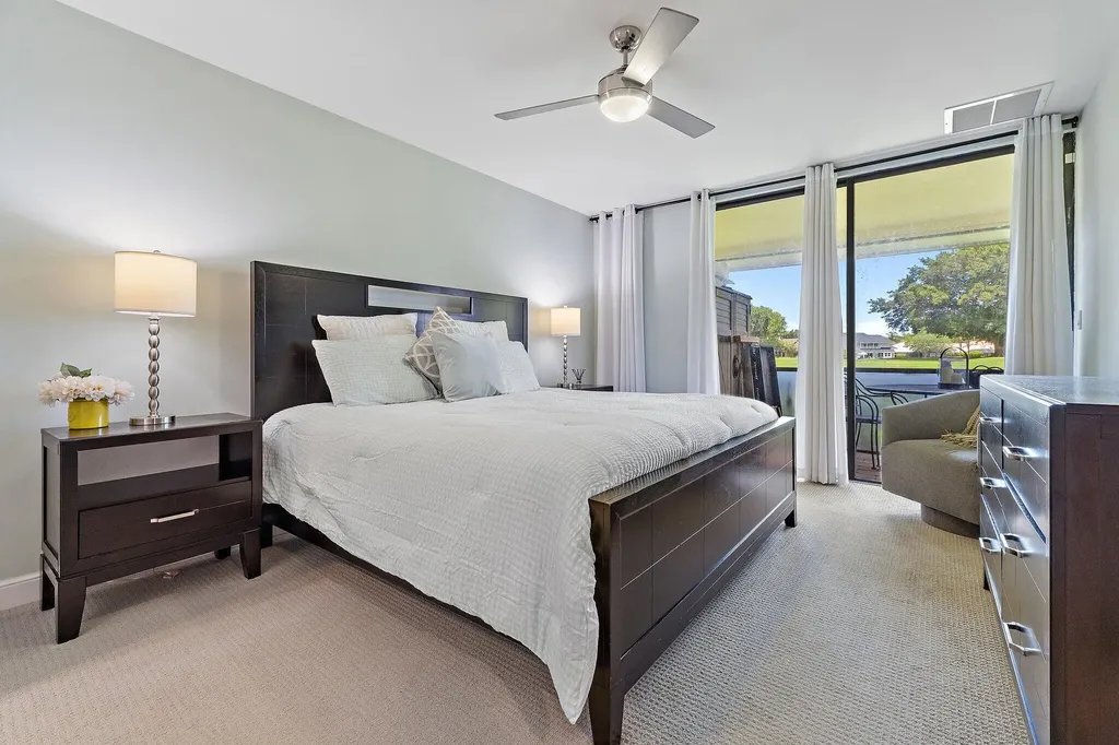 261 Old Meadow Way Palm Beach Gardens FL 33418