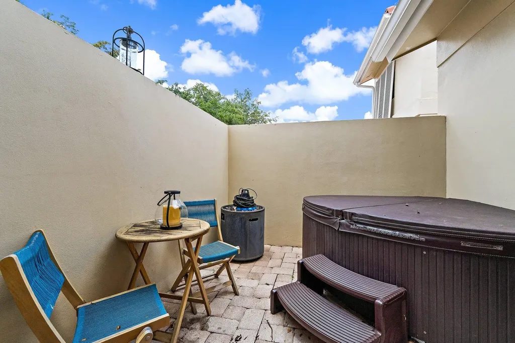 261 Old Meadow Way Palm Beach Gardens FL 33418
