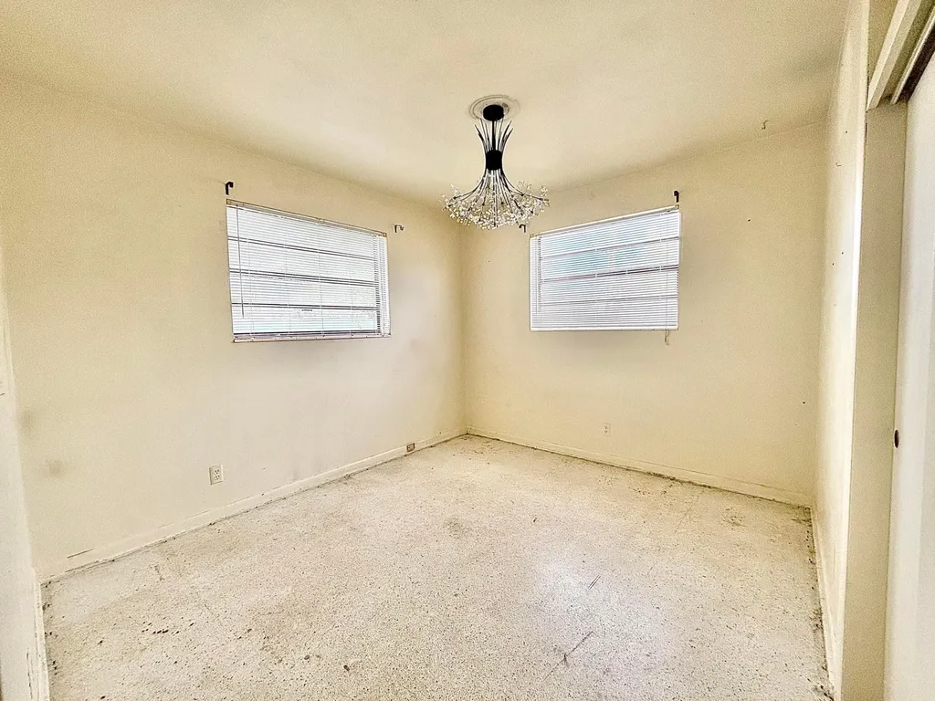 470 NE 45th Street Boca Raton FL 33431