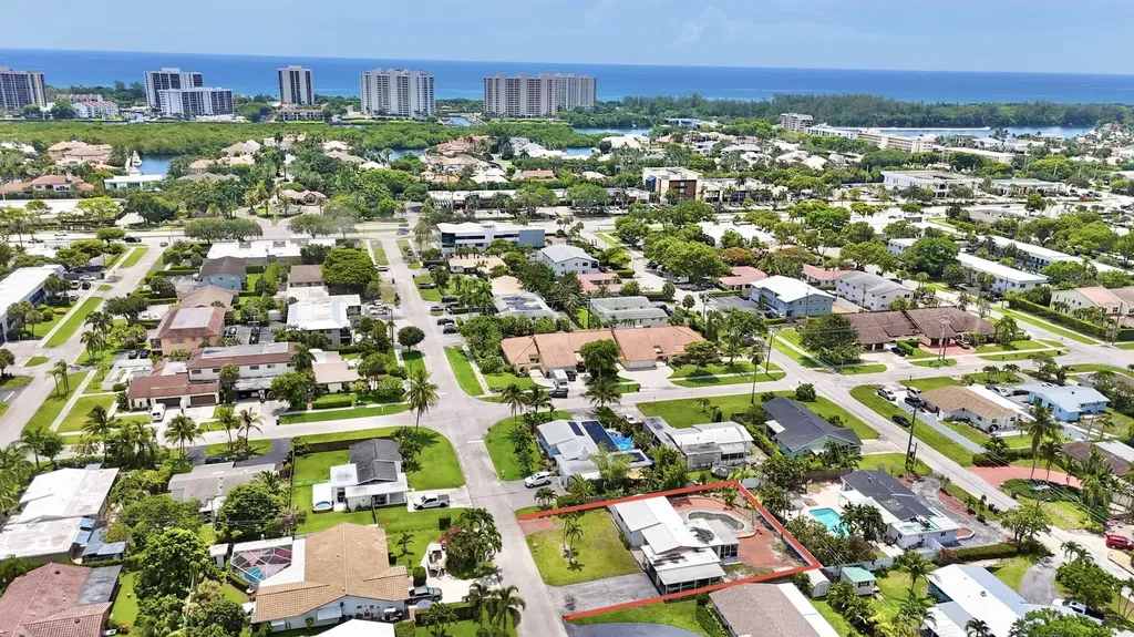 470 NE 45th Street Boca Raton FL 33431