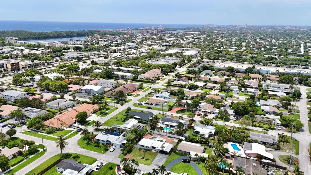 470 NE 45th Street Boca Raton FL 33431