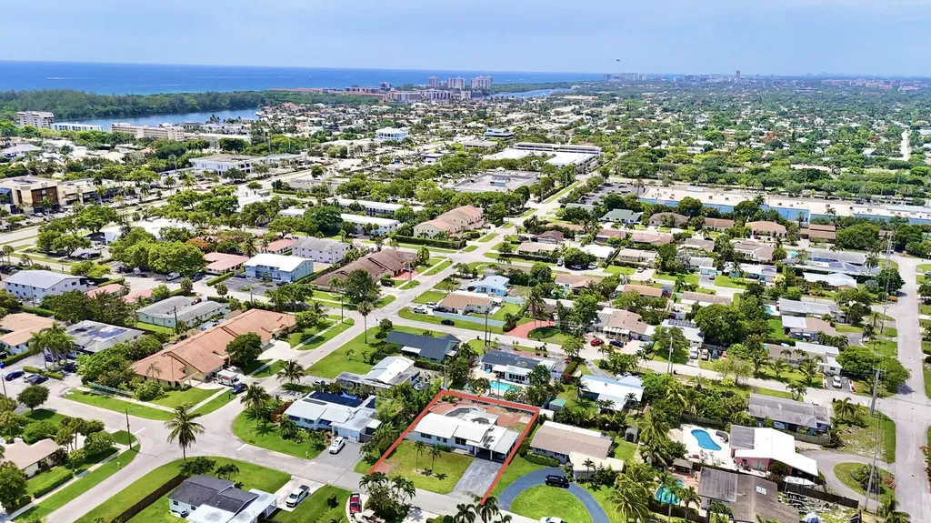 470 NE 45th Street Boca Raton FL 33431