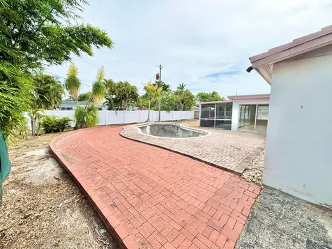 470 NE 45th Street Boca Raton FL 33431