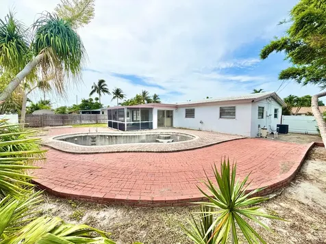 470 NE 45th Street Boca Raton FL 33431