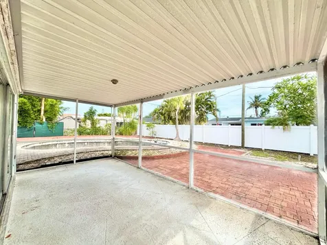 470 NE 45th Street Boca Raton FL 33431