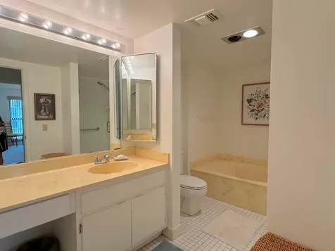 9 Stratford Drive E Boynton Beach FL 33436