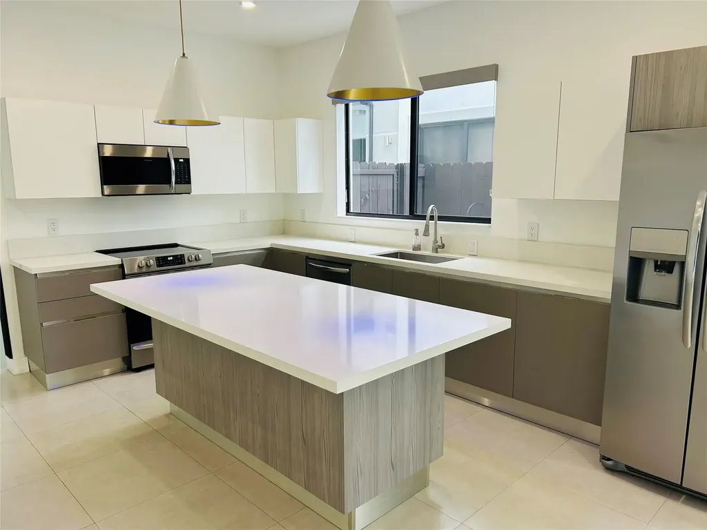 310 SW 9th Street Fort Lauderdale FL 33315