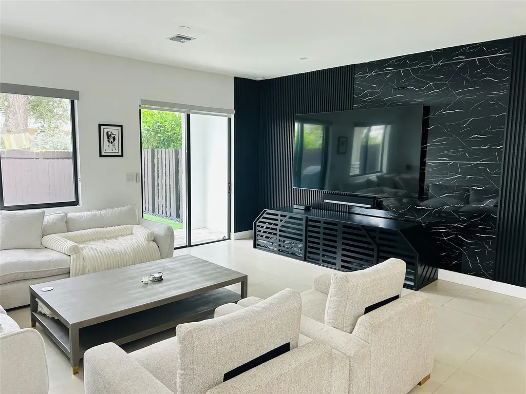 310 SW 9th Street Fort Lauderdale FL 33315