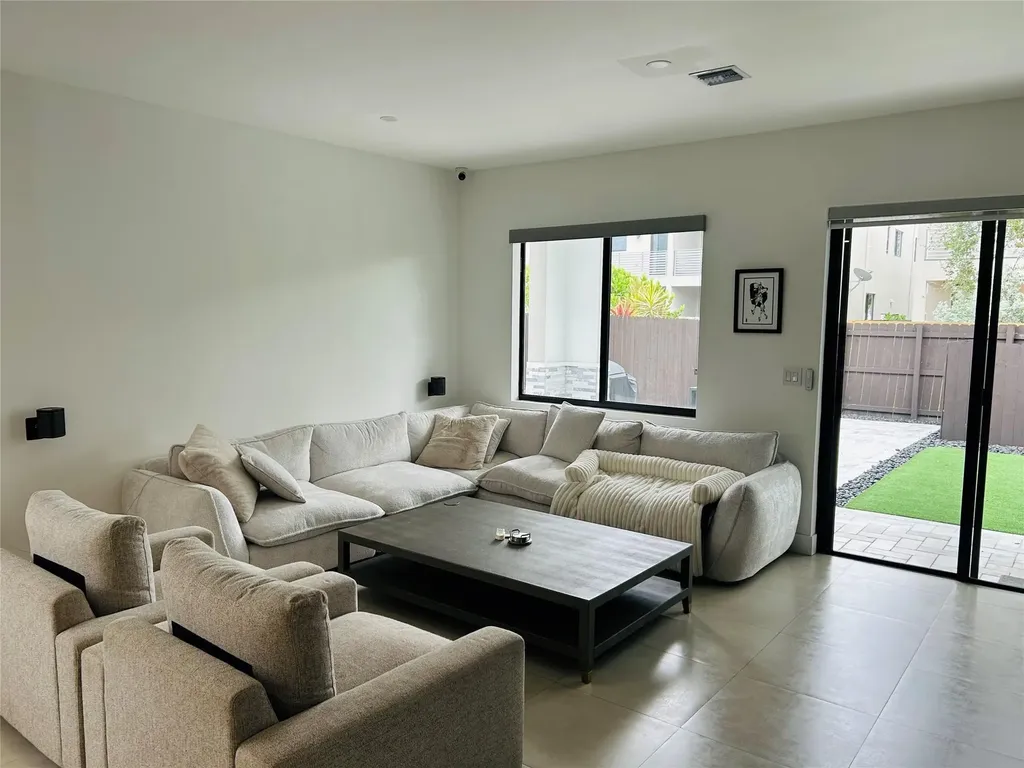 310 SW 9th Street Fort Lauderdale FL 33315