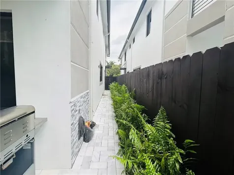310 SW 9th Street Fort Lauderdale FL 33315
