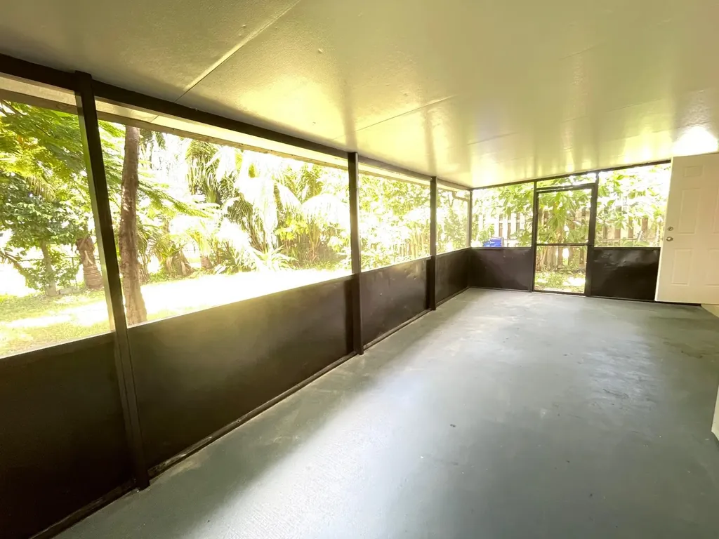 630 N 69th Avenue Hollywood FL 33024