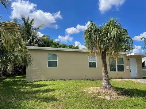 630 N 69th Avenue Hollywood FL 33024