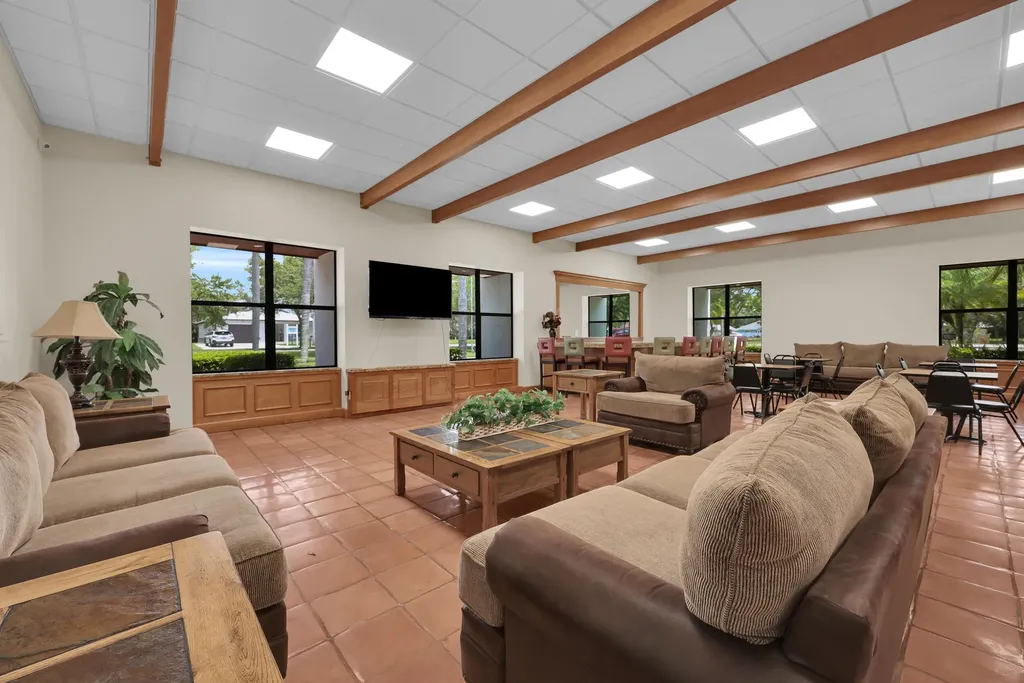 22 Alta Loma Port St Lucie FL 34952