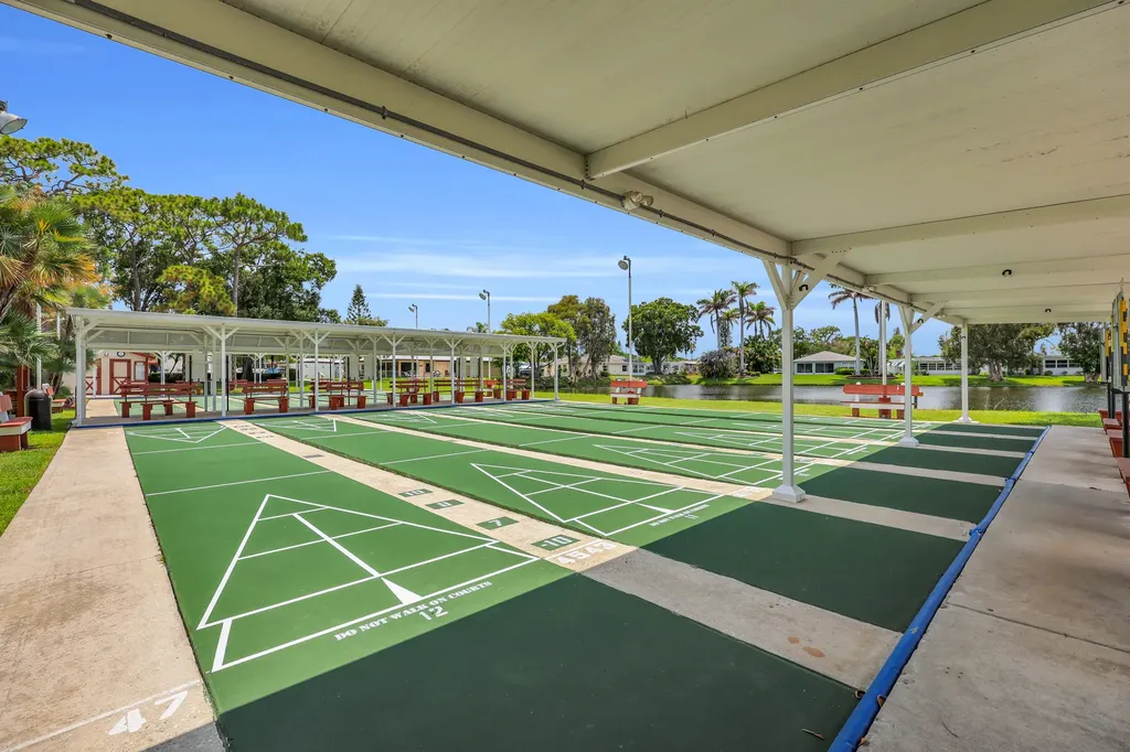 22 Alta Loma Port St Lucie FL 34952