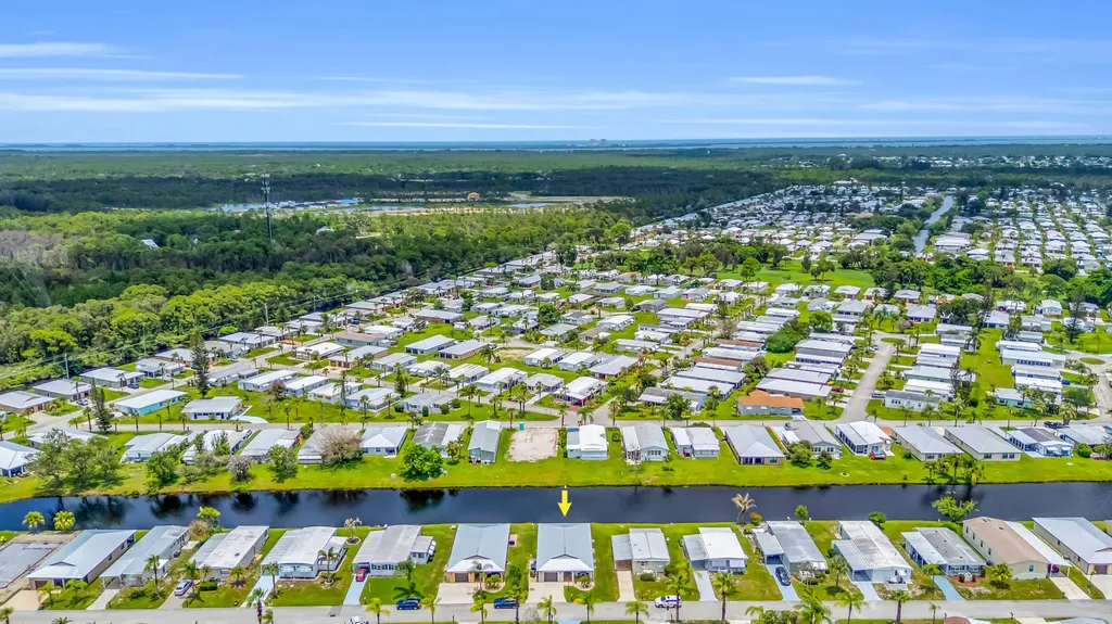 22 Alta Loma Port St Lucie FL 34952