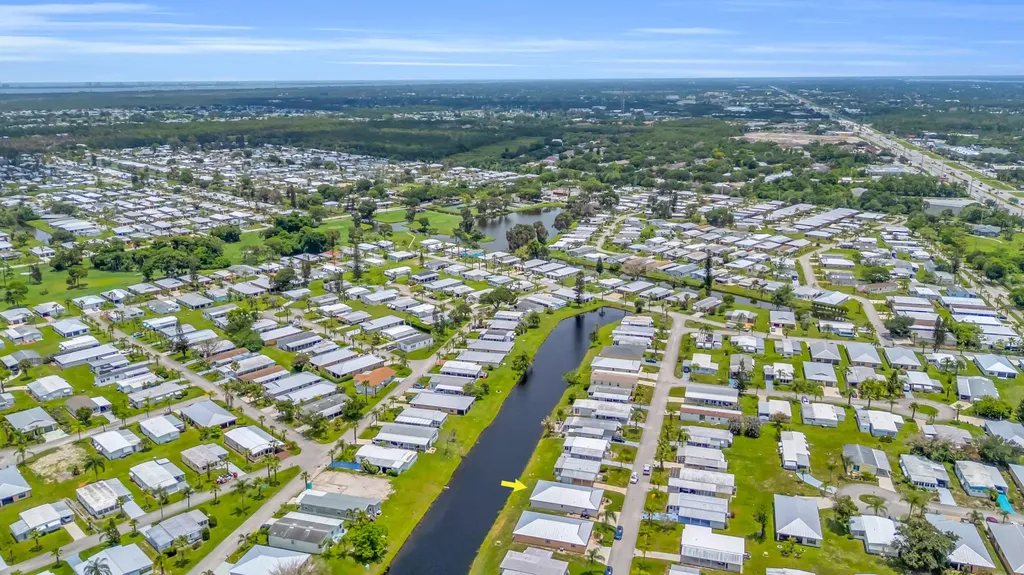 22 Alta Loma Port St Lucie FL 34952