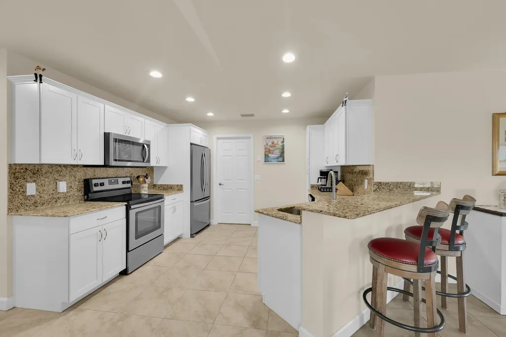 22 Alta Loma Port St Lucie FL 34952
