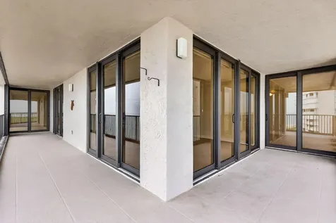 5047 N Highway A1a Hutchinson Island FL 34949