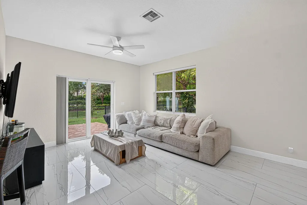 6455 Azura Lake Road Lake Worth FL 33463