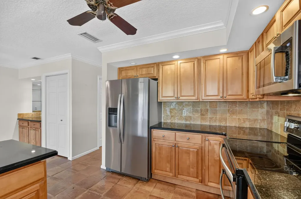 2400 SW 23rd Cranbrook Drive Boynton Beach FL 33436
