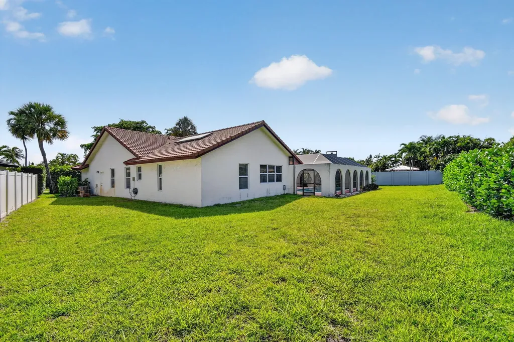 2400 SW 23rd Cranbrook Drive Boynton Beach FL 33436