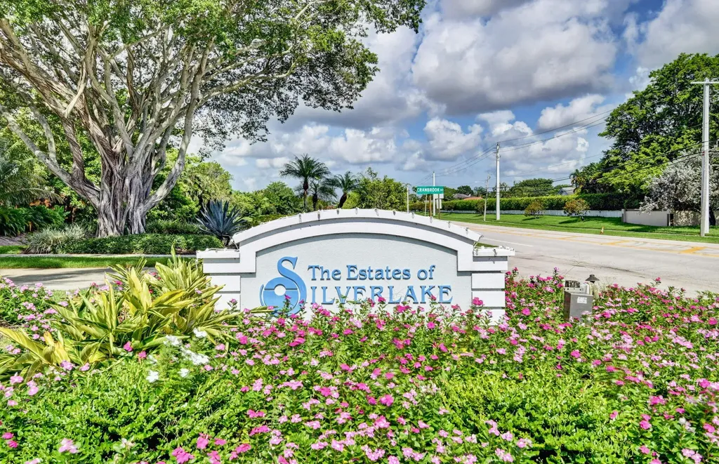 2400 SW 23rd Cranbrook Drive Boynton Beach FL 33436