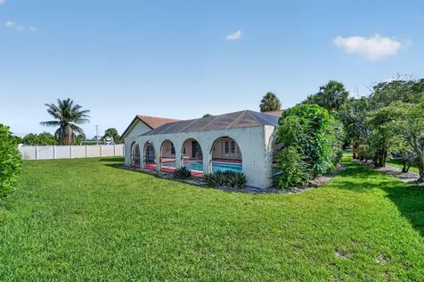 2400 SW 23rd Cranbrook Drive Boynton Beach FL 33436