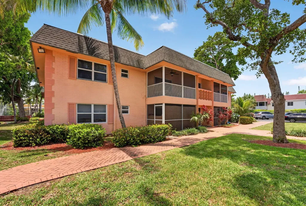 760 SE 2nd Avenue Deerfield Beach FL 33441