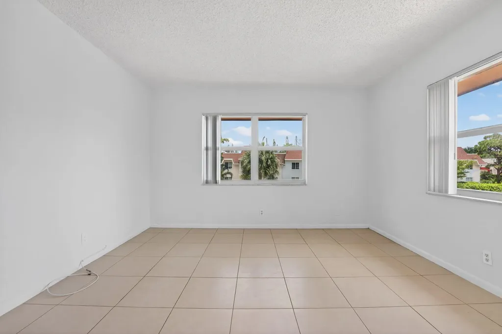 760 SE 2nd Avenue Deerfield Beach FL 33441