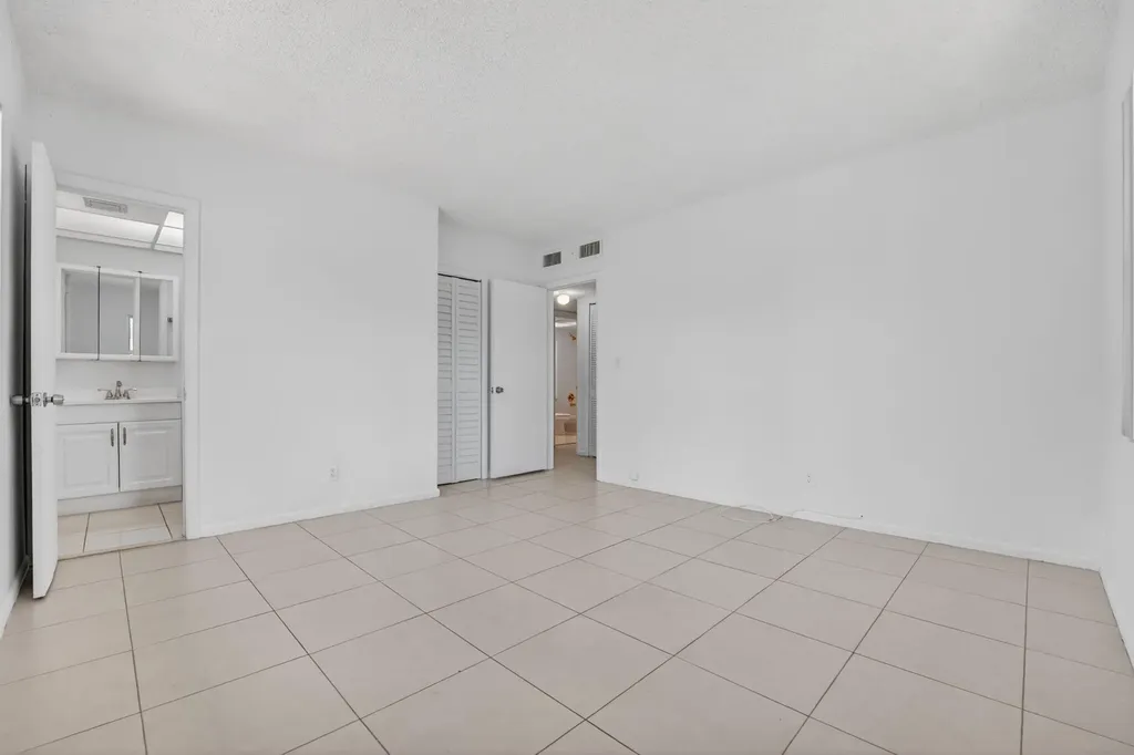 760 SE 2nd Avenue Deerfield Beach FL 33441