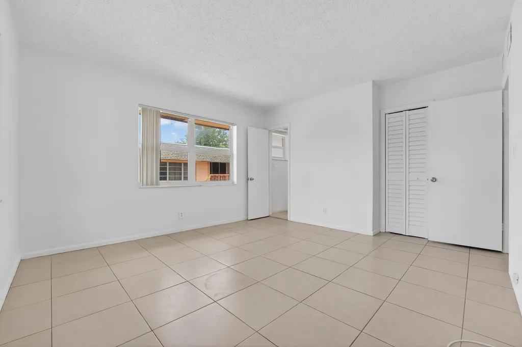 760 SE 2nd Avenue Deerfield Beach FL 33441