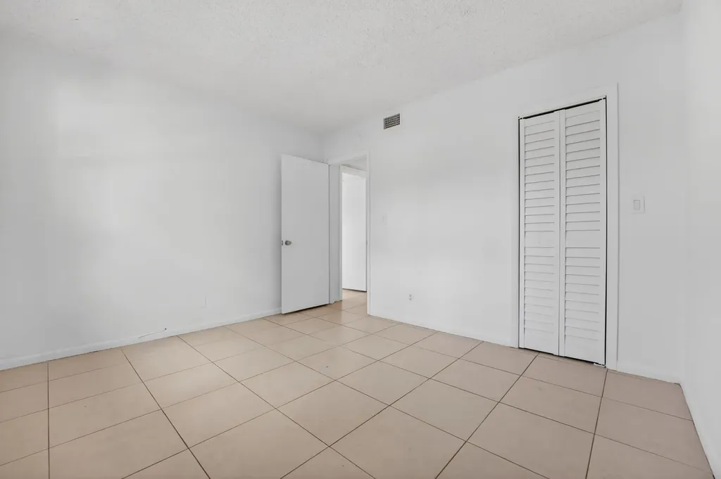 760 SE 2nd Avenue Deerfield Beach FL 33441