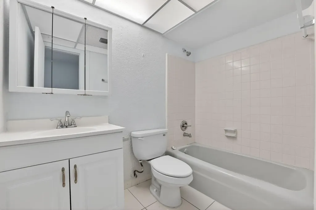760 SE 2nd Avenue Deerfield Beach FL 33441