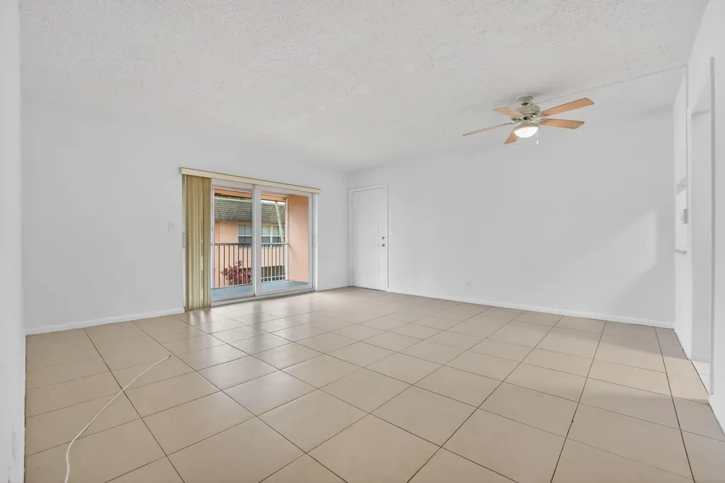 760 SE 2nd Avenue Deerfield Beach FL 33441