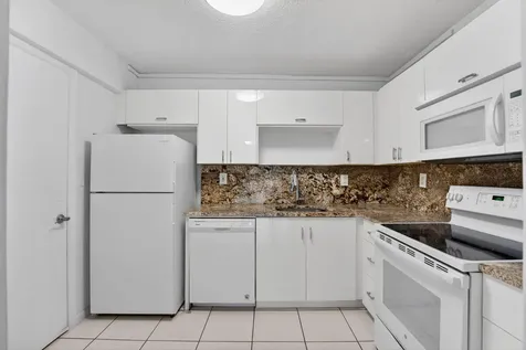 760 SE 2nd Avenue Deerfield Beach FL 33441