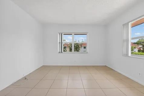 760 SE 2nd Avenue Deerfield Beach FL 33441