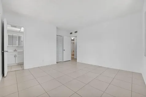 760 SE 2nd Avenue Deerfield Beach FL 33441