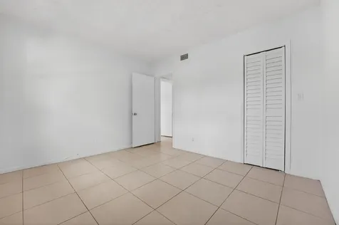760 SE 2nd Avenue Deerfield Beach FL 33441