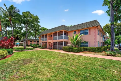 760 SE 2nd Avenue Deerfield Beach FL 33441