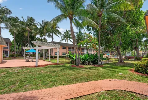 760 SE 2nd Avenue Deerfield Beach FL 33441
