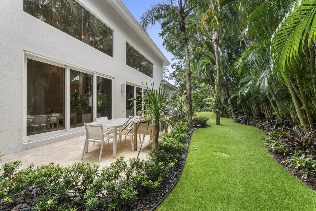 3156 NW 61st Street Boca Raton FL 33496