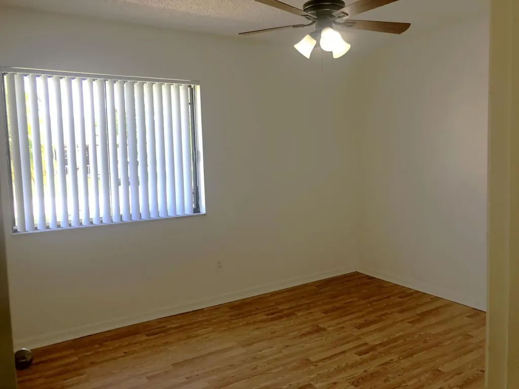 1991 SE West Dunbrooke Circle Port St Lucie FL 34952