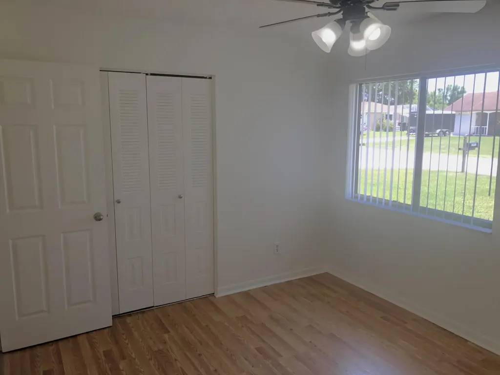 1991 SE West Dunbrooke Circle Port St Lucie FL 34952