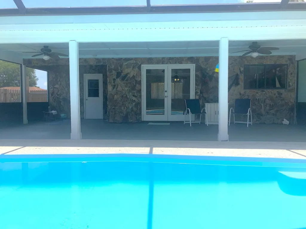 1991 SE West Dunbrooke Circle Port St Lucie FL 34952