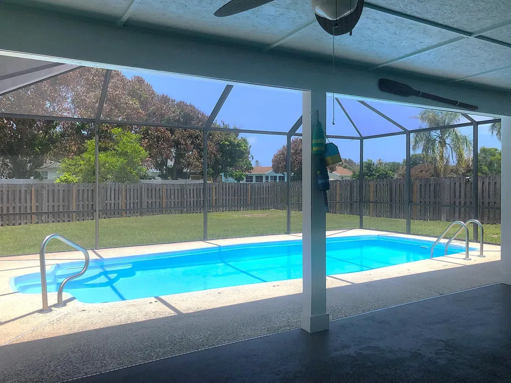 1991 SE West Dunbrooke Circle Port St Lucie FL 34952