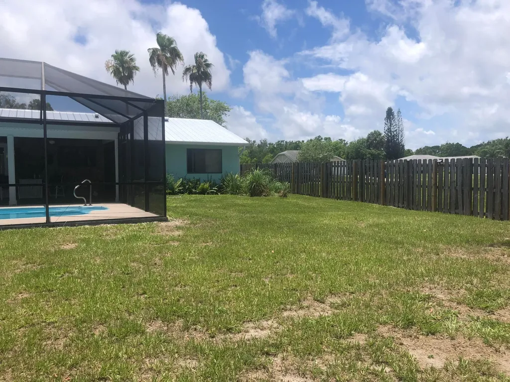1991 SE West Dunbrooke Circle Port St Lucie FL 34952