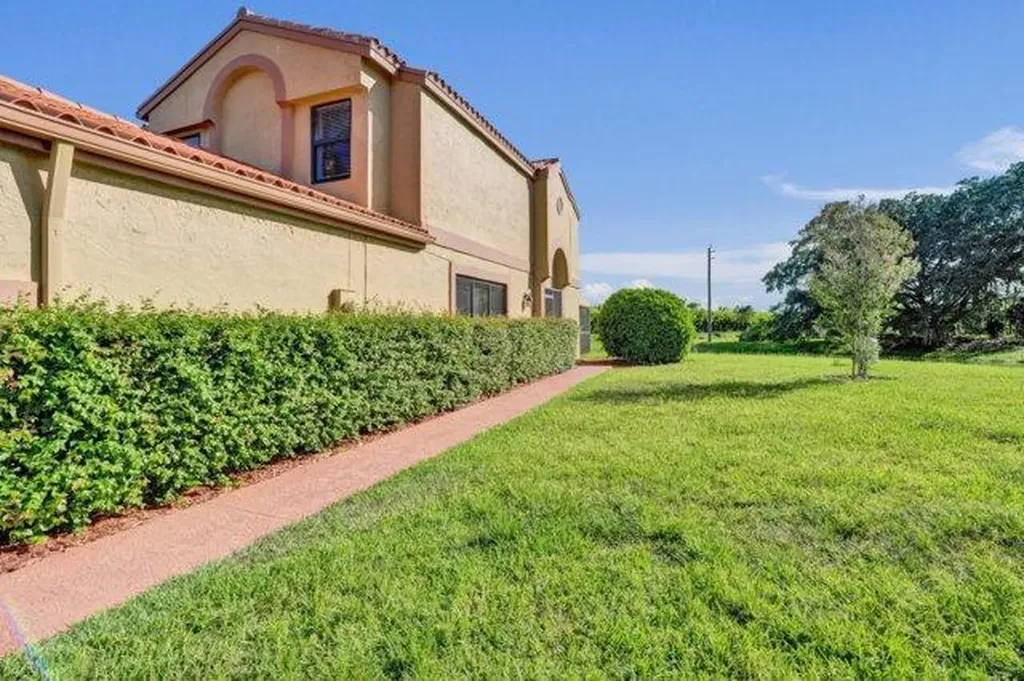 19943 Villa Lante Place Boca Raton FL 33434