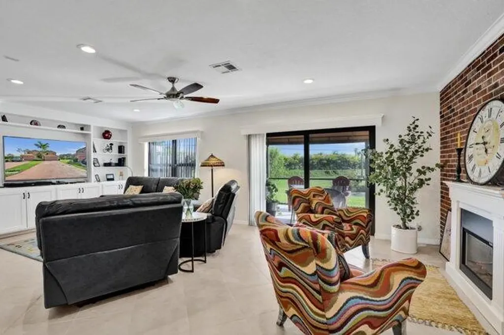 19943 Villa Lante Place Boca Raton FL 33434