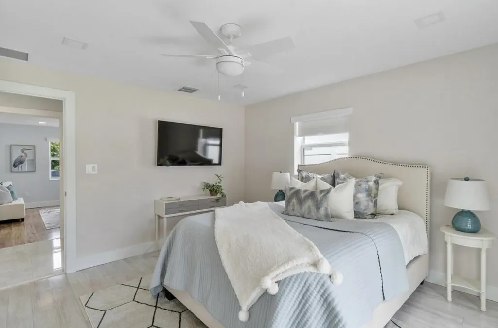 2846 NE 35th Court Lighthouse Point FL 33064